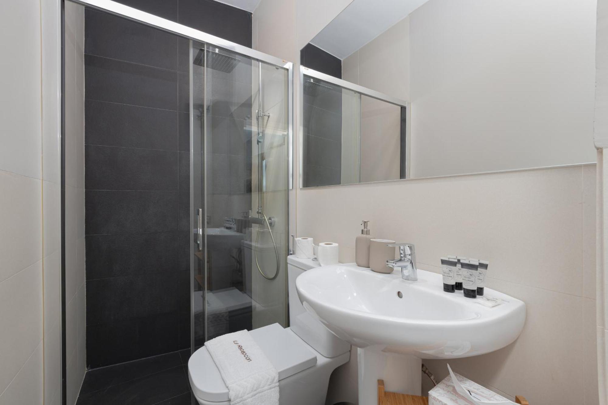 C30 Deluxe Studio With Terrace Into Cathedral Square Apartment มาลากา ภายนอก รูปภาพ