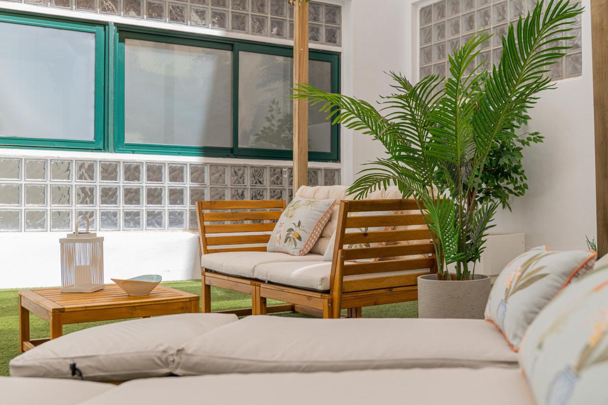 C30 Deluxe Studio With Terrace Into Cathedral Square Apartment มาลากา ภายนอก รูปภาพ
