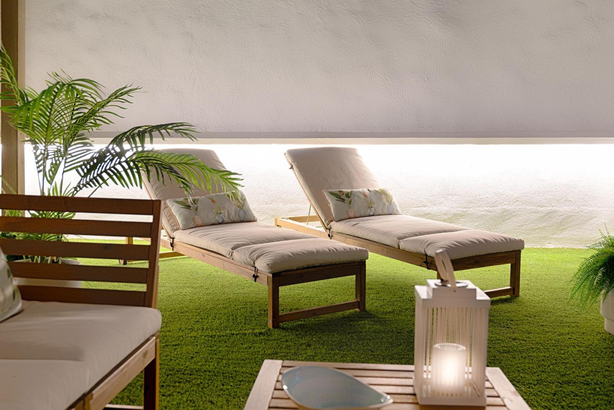 C30 Deluxe Studio With Terrace Into Cathedral Square Apartment มาลากา ภายนอก รูปภาพ