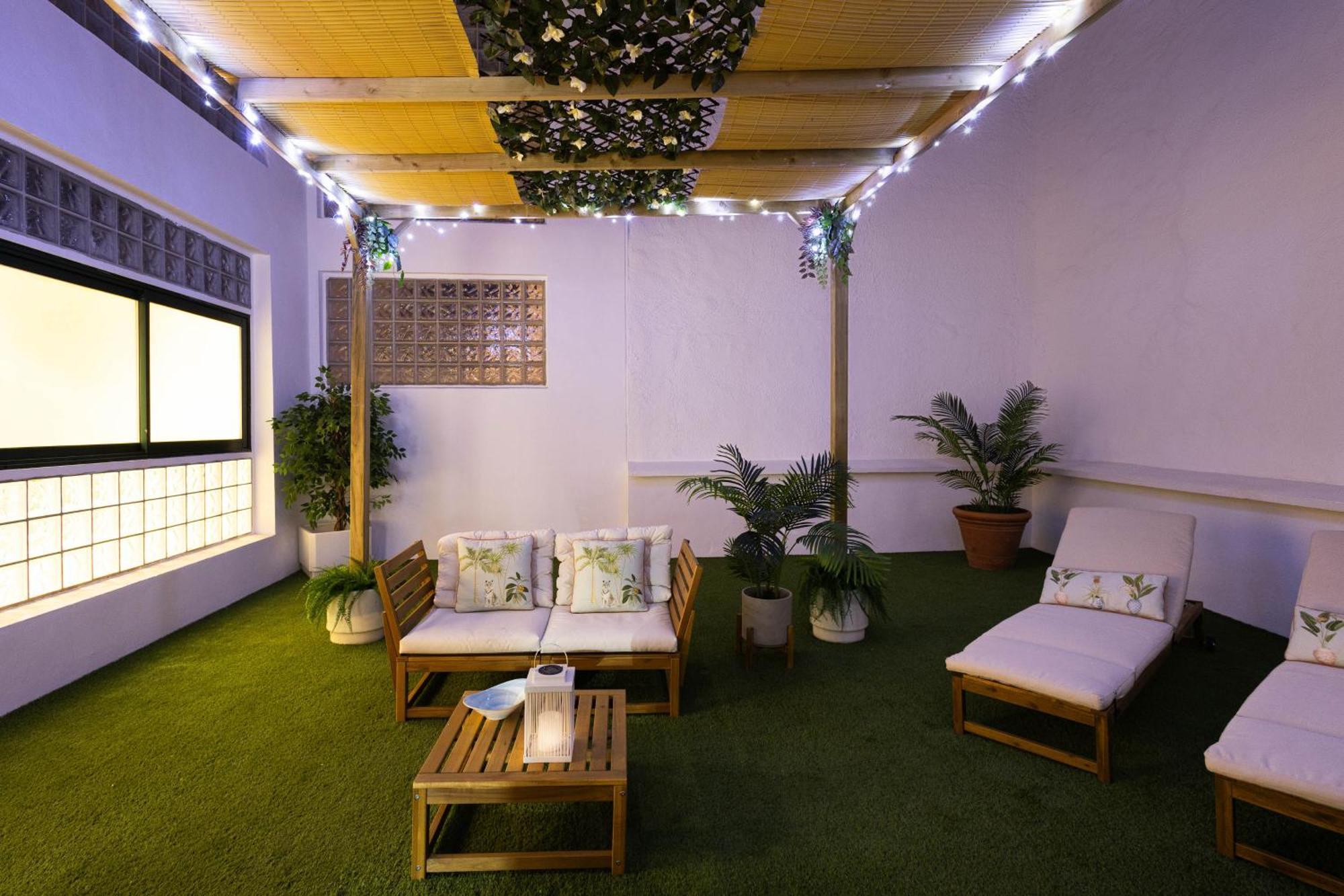 C30 Deluxe Studio With Terrace Into Cathedral Square Apartment มาลากา ภายนอก รูปภาพ