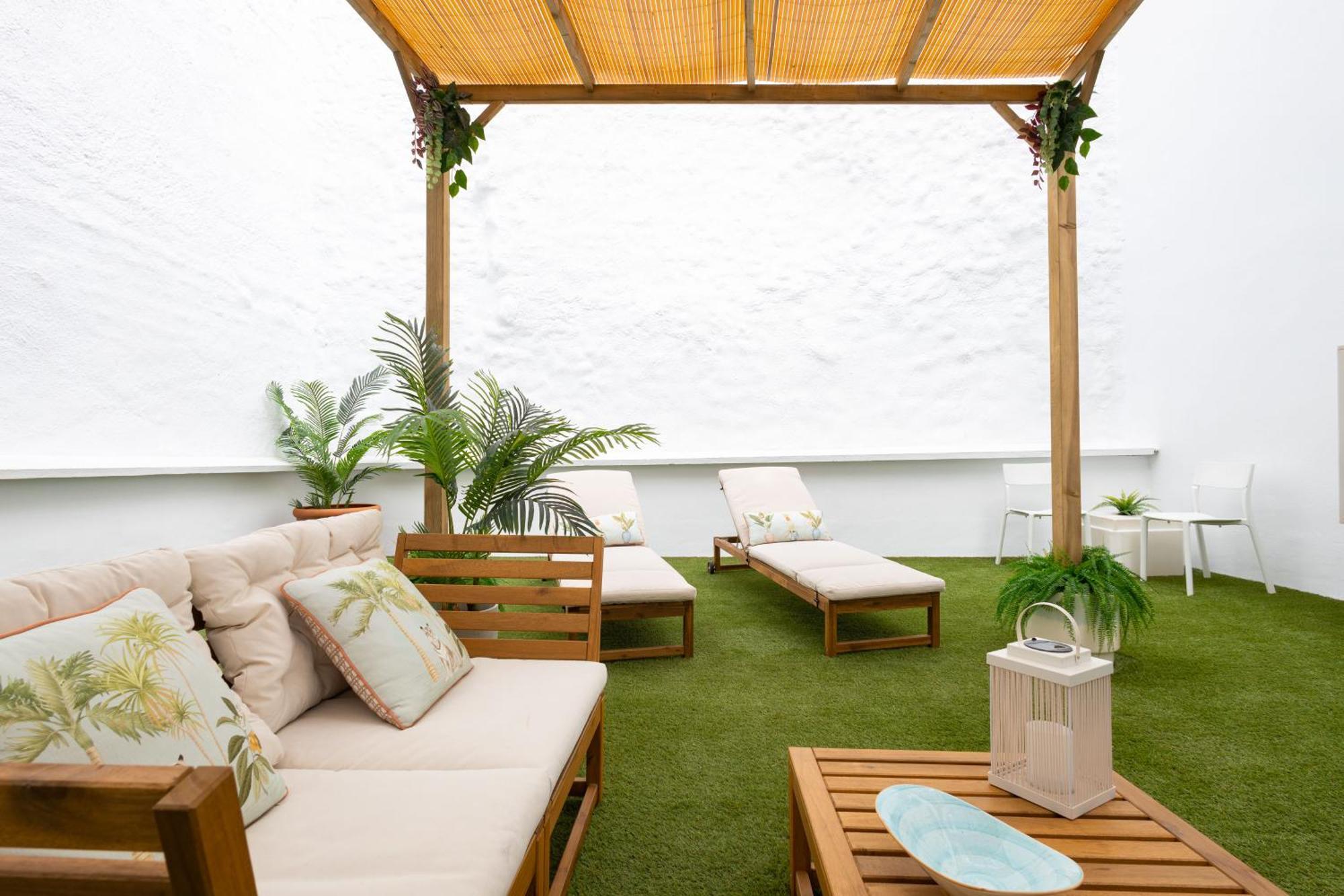 C30 Deluxe Studio With Terrace Into Cathedral Square Apartment มาลากา ภายนอก รูปภาพ