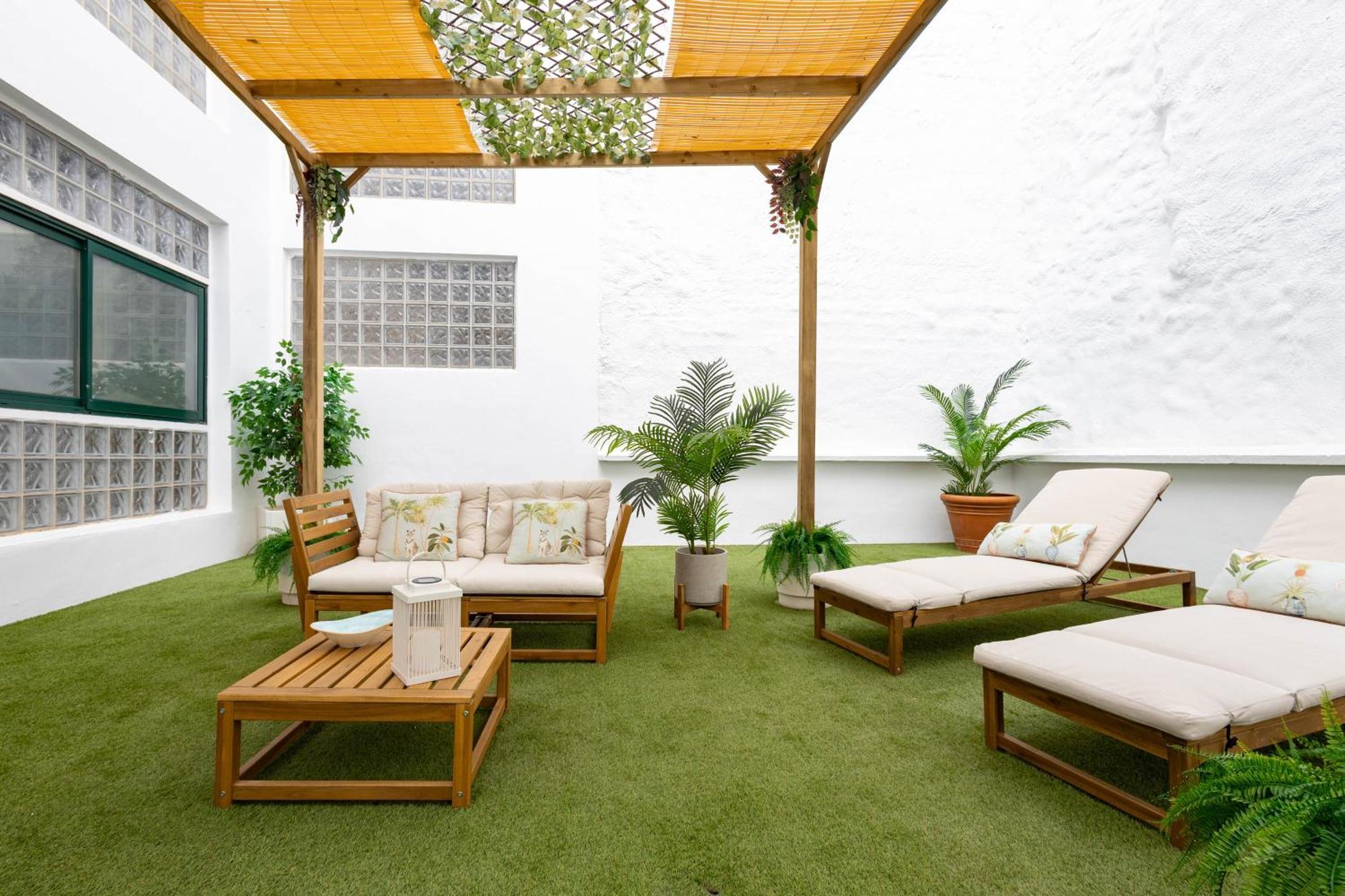 C30 Deluxe Studio With Terrace Into Cathedral Square Apartment มาลากา ภายนอก รูปภาพ