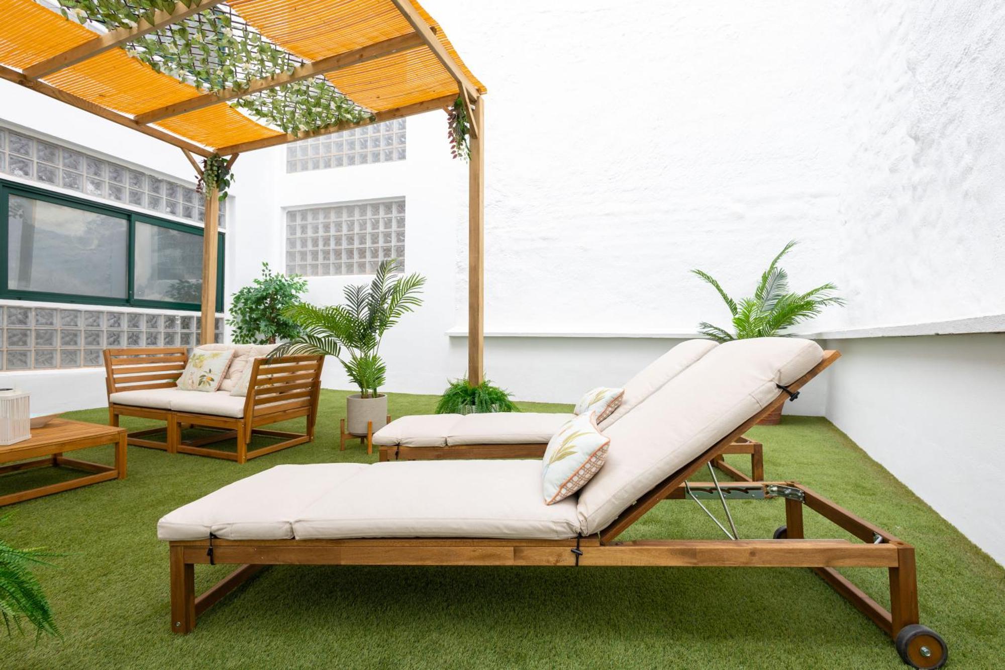 C30 Deluxe Studio With Terrace Into Cathedral Square Apartment มาลากา ภายนอก รูปภาพ